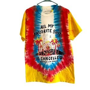 Graphic Tee All my favorite S… is cancelled T-Shirt M